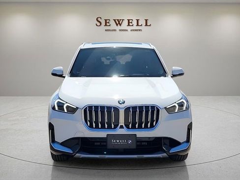 New 2026 BMW X1 xDrive28i AWD/4WD image 8