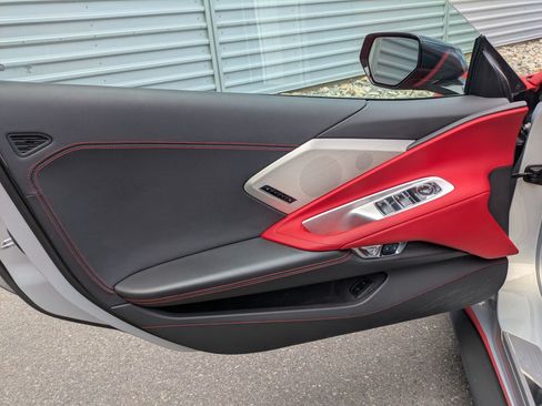 Used 2023 Chevrolet Corvette Stingray Preferred Conv w/ Z51 Performance Package RWD image 14