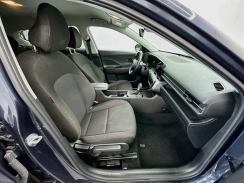 Used 2025 Hyundai Kona SEL FWD image 29