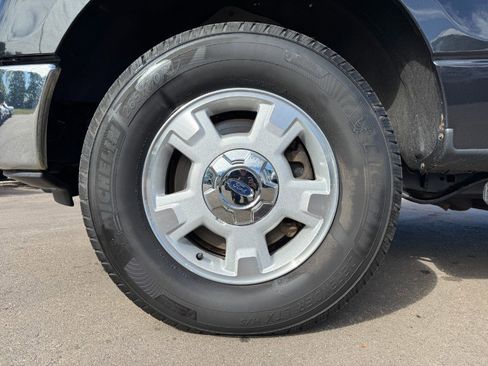 Used 2014 Ford F150 XLT image 13