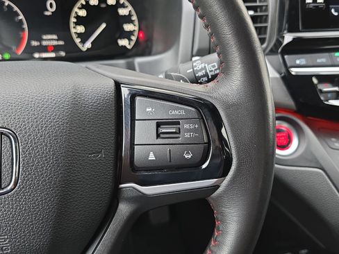 Certified 2025 Honda Odyssey Sport-L image 19