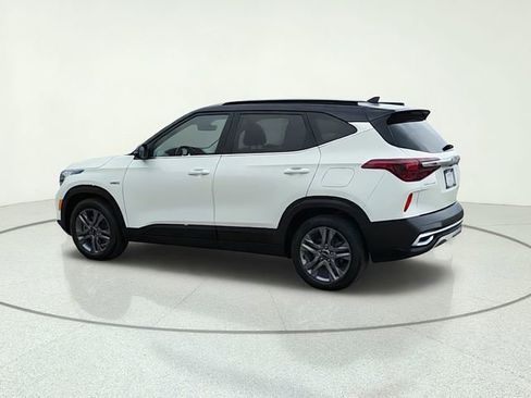 Certified 2022 Kia Seltos S AWD/4WD image 3