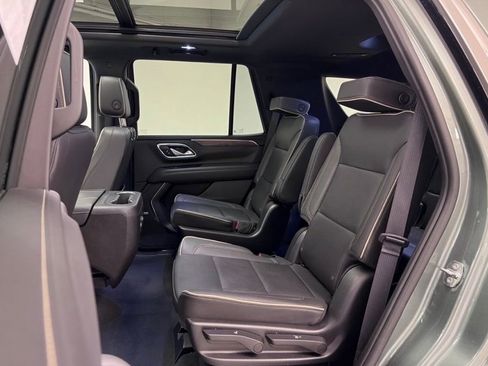 Used 2023 Chevrolet Tahoe Premier AWD/4WD image 16