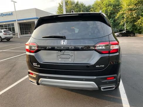 Used 2023 Honda Pilot Elite image 8