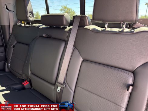Used 2024 GMC Sierra 2500 Denali w/ Denali Reserve Package AWD/4WD image 23