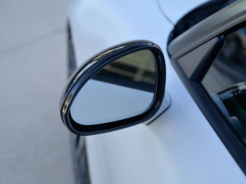 Used 2015 Porsche 911 Turbo S image 14