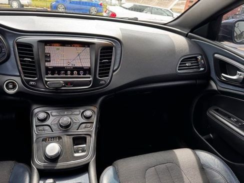 Used 2016 Chrysler 200 S w/ Comfort Group image 22
