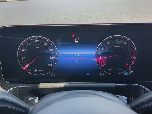 Certified 2025 Mercedes-Benz GLA 250 image 13