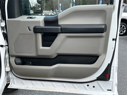 Used 2017 Ford F150 XL w/ Equipment Group 101A Mid image 14