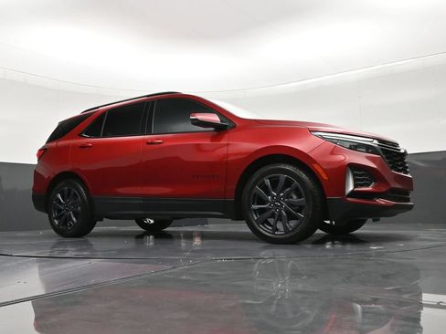 Used 2022 Chevrolet Equinox RS w/ RS Leather Package FWD image 26