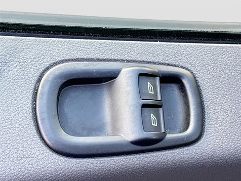 Used 2023 Ford Transit 350 XLT image 19