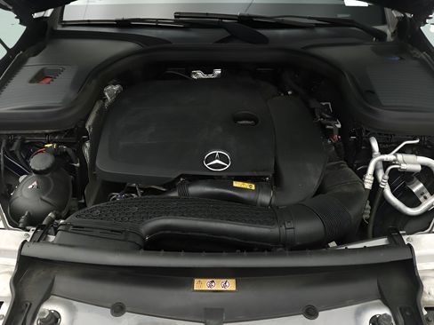 Certified 2022 Mercedes-Benz GLC 300 image 24