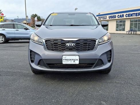 Used 2020 Kia Sorento LX image 2