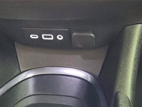 Used 2023 Chevrolet Malibu LT image 38