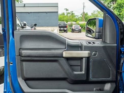 Used 2018 Ford F150 Lariat w/ Equipment Group 502A Luxury AWD/4WD image 17