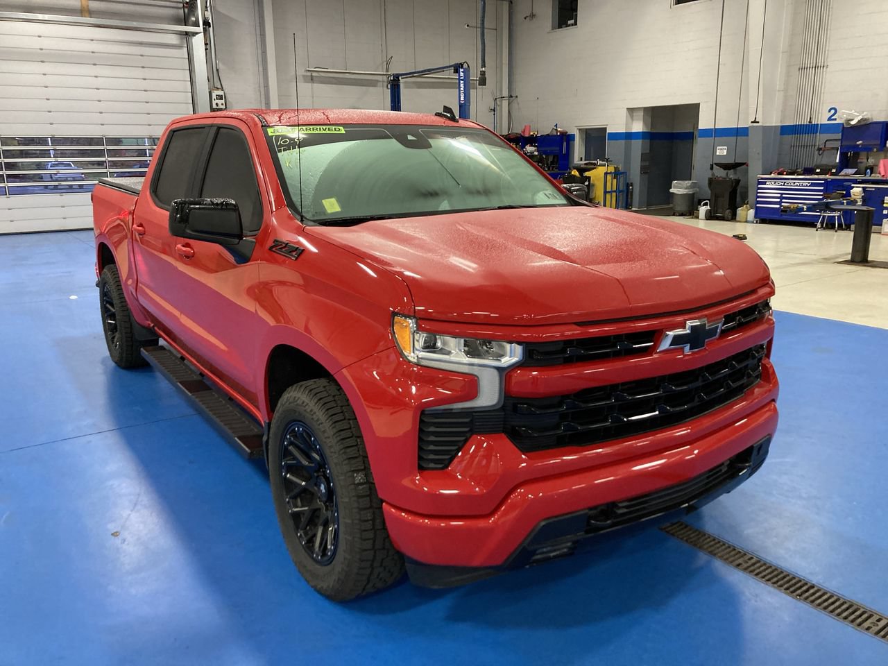 Used 2023 Chevrolet Silverado 1500 RST w/ Convenience Package II AWD/4WD image 1