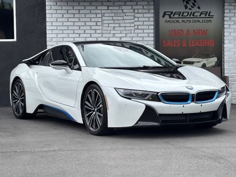 Used 2019 BMW i8 Coupe AWD/4WD image 8