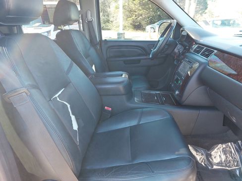 Used 2013 GMC Yukon Denali image 10