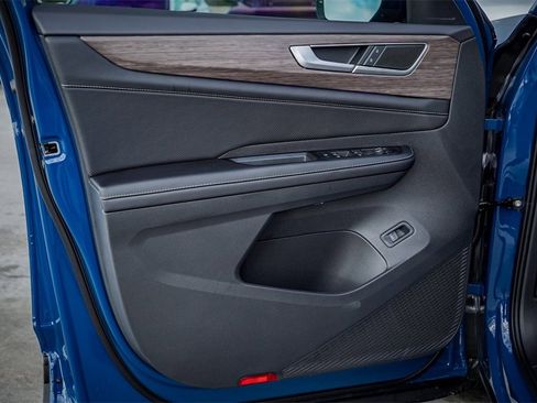 New 2026 Volkswagen Atlas SEL image 23