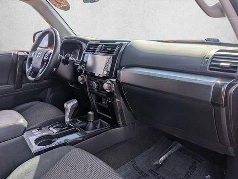 Used 2022 Toyota 4Runner TRD Off-Road image 19