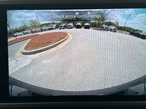 Used 2025 Jeep Wrangler Unlimited Sahara image 29