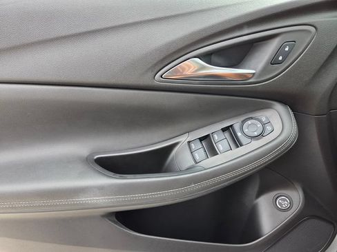 Used 2024 Buick Encore GX Preferred FWD image 16
