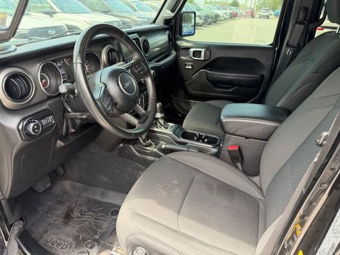 Used 2022 Jeep Gladiator Sport AWD/4WD image 23