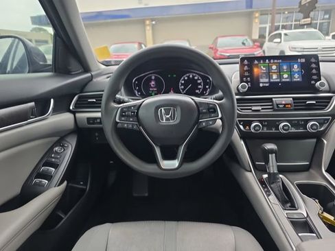 Used 2020 Honda Accord EX image 15