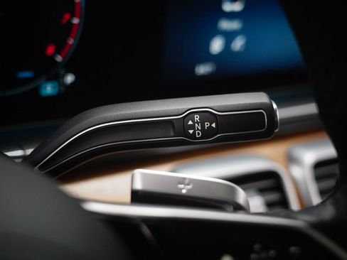 Used 2025 Mercedes-Benz GLE 350 4MATIC image 22