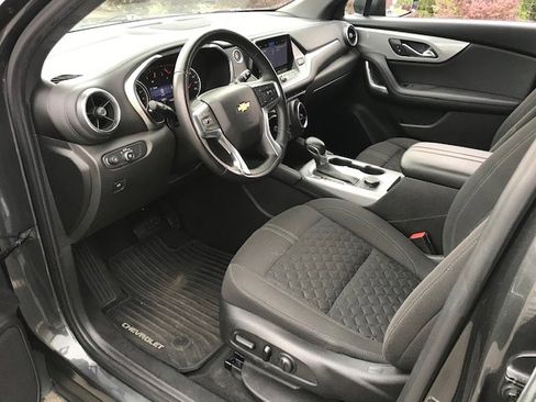 Used 2020 Chevrolet Blazer LT FWD image 5