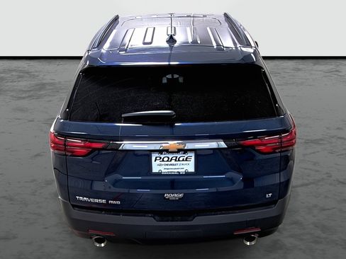 Used 2023 Chevrolet Traverse LT w/ LT Premium Package image 3