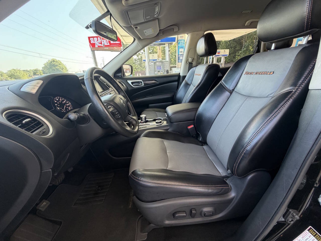 Used 2019 Nissan Pathfinder SL w/ Rock Creek Edition AWD/4WD image 4