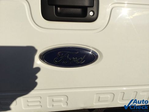 Used 2016 Ford F250 XL w/ Power Equipment Group image 18