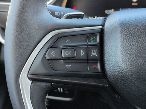 Used 2023 Jeep Grand Cherokee Altitude image 30