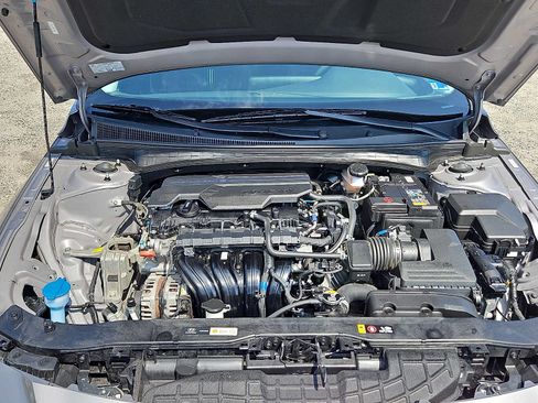 Used 2024 Hyundai Elantra SEL FWD image 30