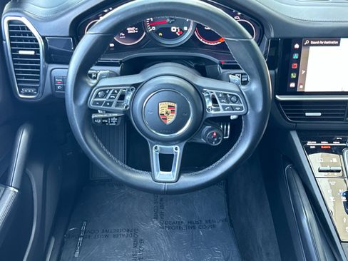 Used 2022 Porsche Cayenne Turbo w/ Assistance Package AWD/4WD image 14