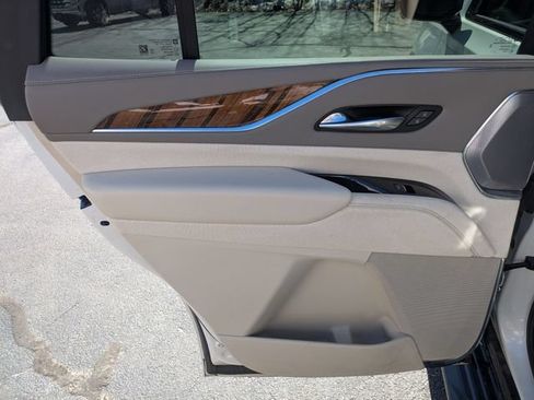Certified 2021 Cadillac Escalade Sport Platinum AWD/4WD image 30