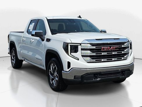 Used 2023 GMC Sierra 1500 SLE AWD/4WD image 3