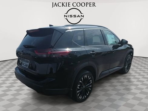 New 2026 Nissan Rogue Dark Armor FWD image 5