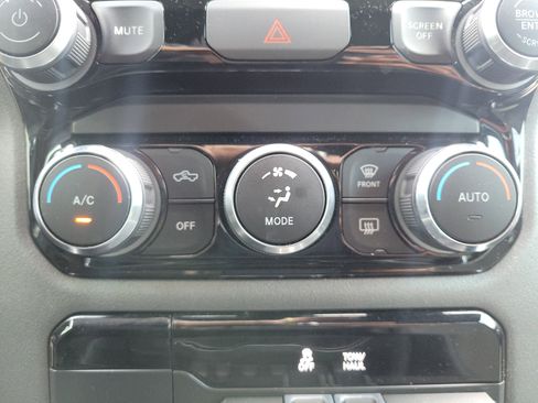 Used 2022 RAM 1500 Big Horn image 28