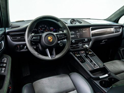New 2026 Porsche Macan GTS AWD/4WD image 4