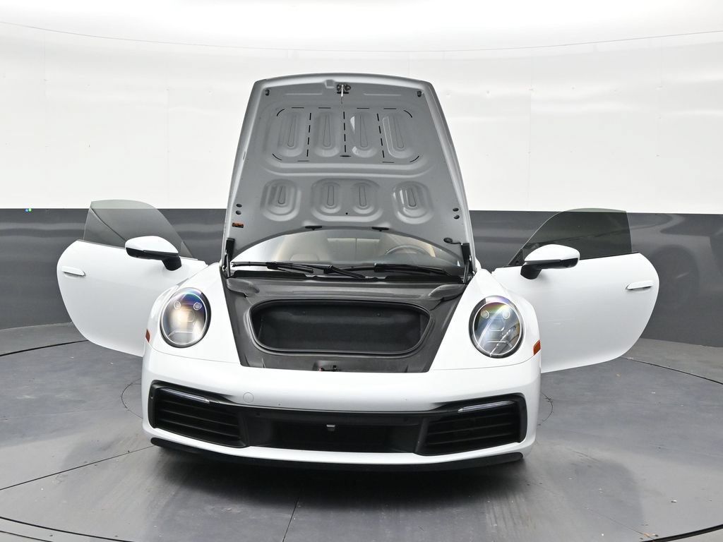 Used 2022 Porsche 911 Carrera RWD image 33