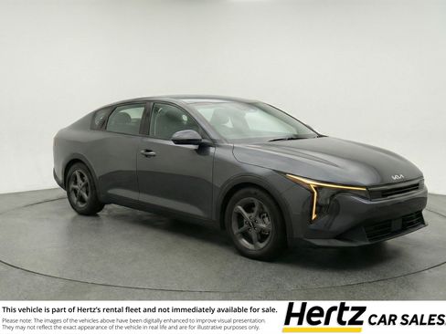 Used 2025 Kia K4 FWD image 1
