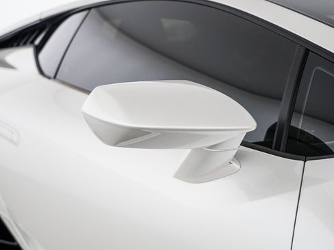 Used 2023 Lamborghini Huracan Tecnica RWD image 35
