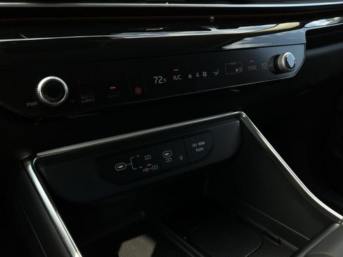 New 2026 Kia Carnival SX Prestige FWD image 25