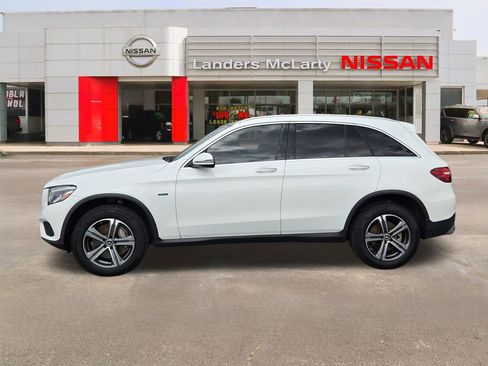 Used 2019 Mercedes-Benz GLC 350e 4MATIC image 6