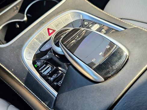 Certified 2020 Mercedes-Benz S 560 4MATIC Sedan image 37