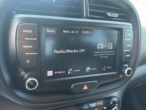 Used 2022 Kia Soul LX FWD image 25