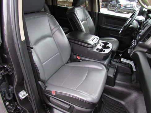 Used 2019 RAM 3500 Tradesman AWD/4WD image 18