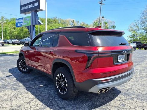 Used 2025 Chevrolet Traverse Z71 AWD/4WD image 10